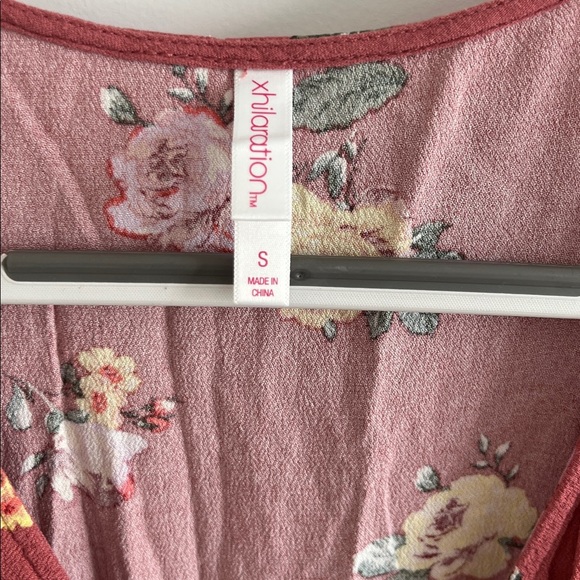 Xhilaration Pink Multicolor Floral Rosewood Print Elbow Sleeve
Wrap Dress S - Picture 6 of 8